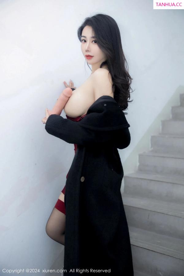   [XiuRen]高清写真图 2024.03.13 No.8221 李若汐 黑丝美腿第77张图片